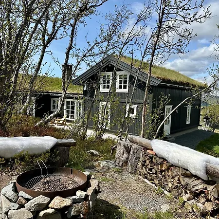 Exclusive Mountain With Panoramic Views And High Standard At Kikut, Nyaraló